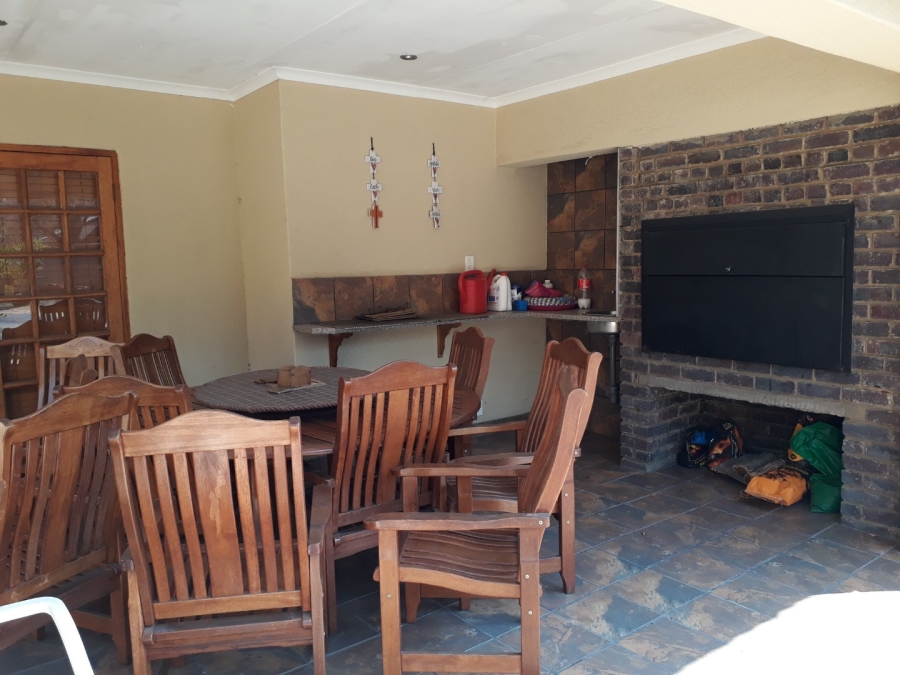 5 Bedroom Property for Sale in Sasolburg Ext 11 Free State